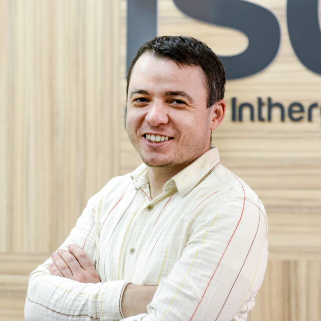 https://isd-soft.com/wp-content/uploads/2025/04/DSC_5571-copy-5-640x640.jpg